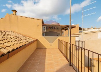 Terrazza - Casa indipendente Via La Mendola
 
26, Caltagirone - foto 9