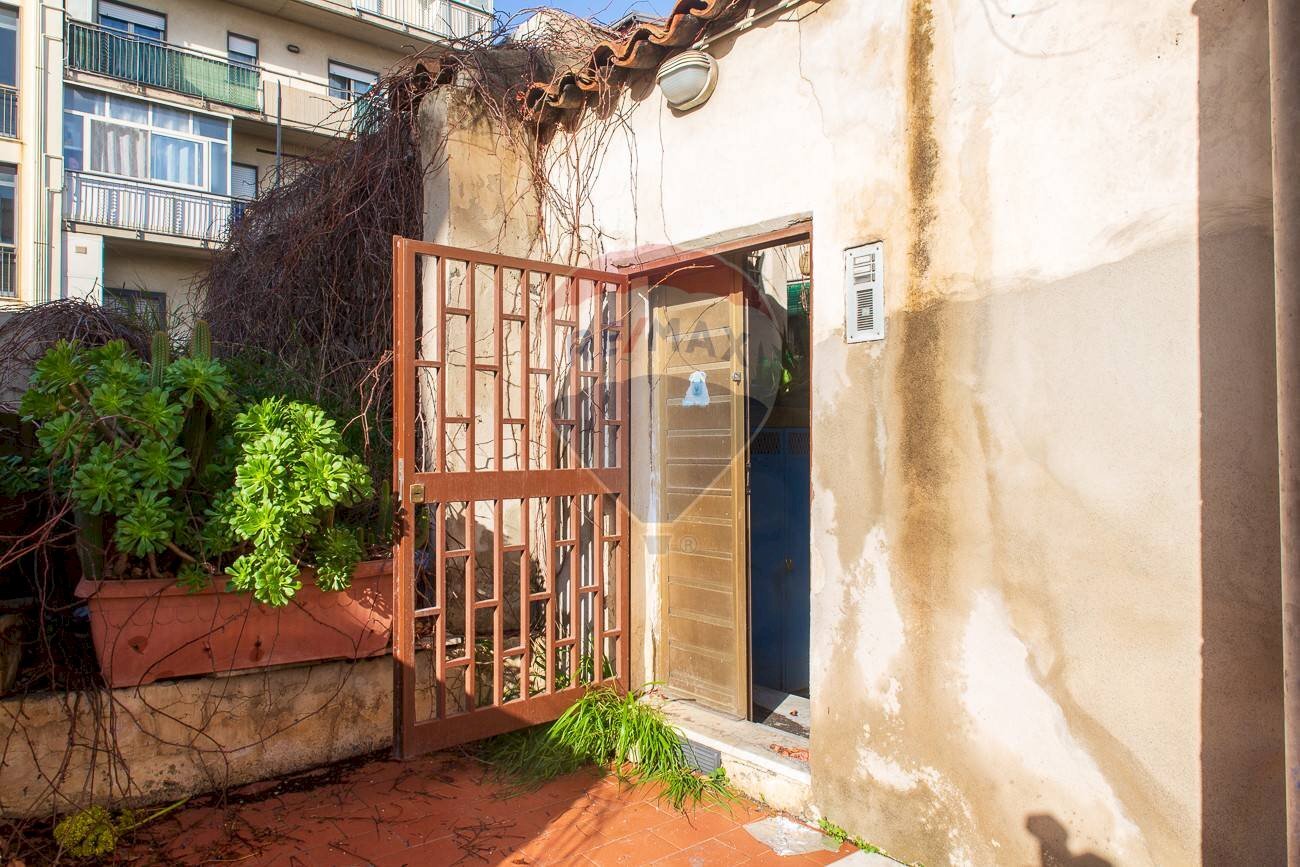 Casa all\'aperto - Trilocale Via Acquicella
 
44, Catania - foto 3