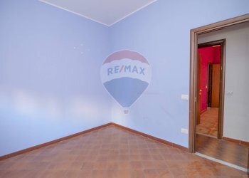 Stanza vuota - Appartamento Viale Autonomia
 
85, Caltagirone - foto 10