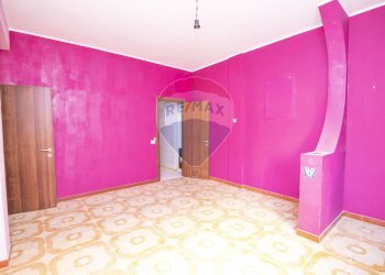 Stanza vuota - Appartamento Viale Autonomia
 
85, Caltagirone - foto 2