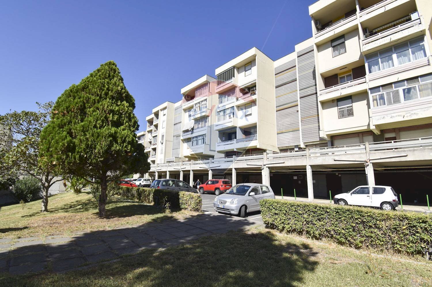 Edificio all\'aperto - Quadrilocale Viale Castagnola
 
16, Catania - foto 1