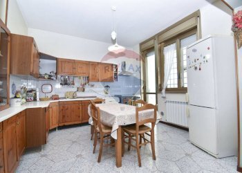 Cucina - Quadrilocale Viale Castagnola
 
16, Catania - foto 9