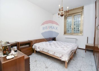 Camera / camera da letto - Quadrilocale Viale Castagnola
 
16, Catania - foto 13