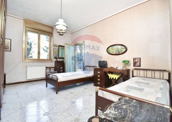 Camera / camera da letto - Quadrilocale Viale Castagnola
 
16, Catania - foto 15