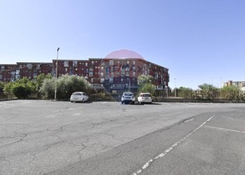 Edificio all\'aperto - Quadrilocale Viale Castagnola
 
16, Catania - foto 22