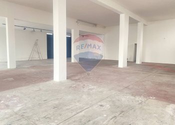 Parcheggio - Locale Commerciale via delle Olimpiadi
 
18, Catania - foto 7