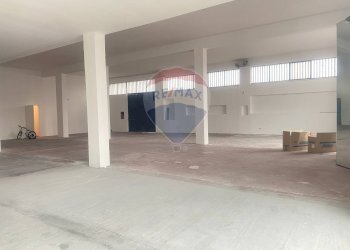 Parcheggio - Locale Commerciale via delle Olimpiadi
 
18, Catania - foto 9