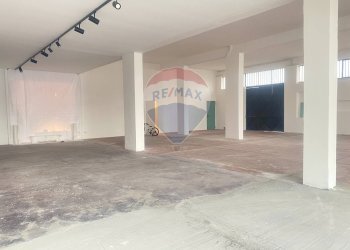 Parcheggio - Locale Commerciale via delle Olimpiadi
 
18, Catania - foto 14