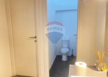 Bagno - Locale Commerciale via delle Olimpiadi
 
18, Catania - foto 18