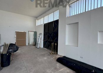 Stanza vuota - Commercial Premises via delle Olimpiadi
18, Catania - photo 8
