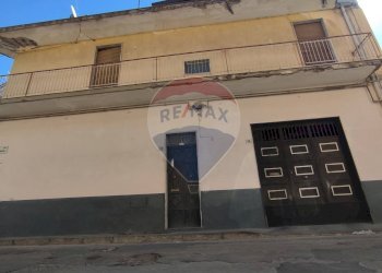 Edificio all\'aperto - Casa indipendente via De Luca Giulia
 
54, Paterno - foto 3