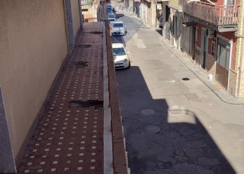 Balcone - Casa indipendente via De Luca Giulia
 
54, Paterno - foto 10