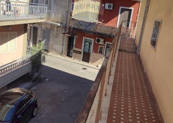 Balcone - Casa indipendente via De Luca Giulia
 
54, Paterno - foto 13