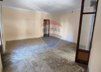 Stanza vuota - Casa indipendente via De Luca Giulia
 
54, Paterno - foto 16