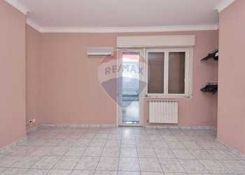 Stanza vuota - Quadrilocale Via Francesco Crispi
 
125, Catania - foto 20