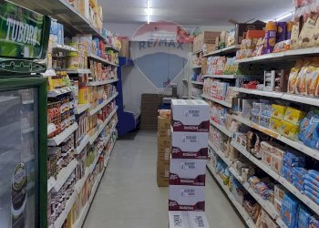 Dispensa di stoccaggio - Locale Commerciale Via Acquanuova
 
173, Caltagirone - foto 7