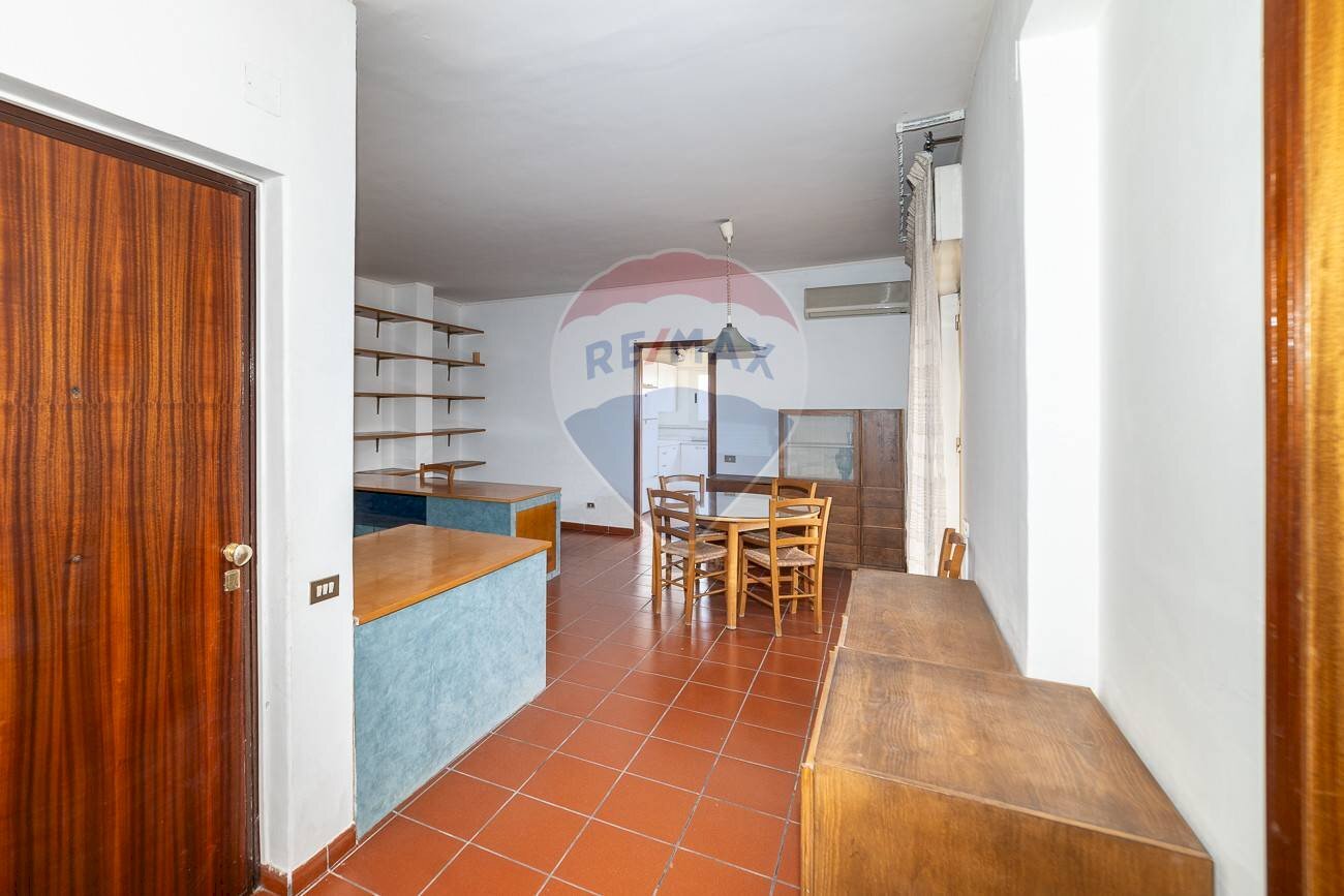 Sala da pranzo - Quadrilocale Via Riccardo Quartararo
10, Catania - foto 3