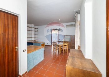 Sala da pranzo - Quadrilocale Via Riccardo Quartararo
 
10, Catania - foto 6