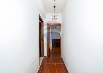 Hall / corridoio - Quadrilocale Via Riccardo Quartararo
 
10, Catania - foto 8