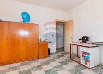 Camera / camera da letto - Villa Via Madonna del Piano
 
110, Grammichele - foto 14