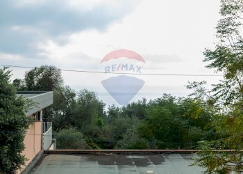 Vista dell\'acqua - Trilocale Via Nizzeti
 
18, Valverde - foto 12