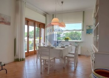 Sala da pranzo - Villa Contrada Agnone Baia del Riccio
 
s.n.c., Augusta - foto 6