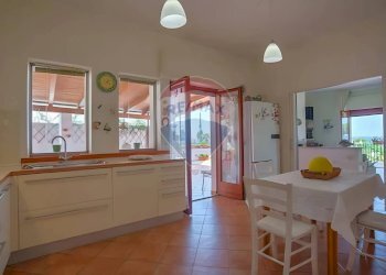 Cucina - Villa Contrada Agnone Baia del Riccio
 
s.n.c., Augusta - foto 7