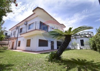 Casa all\'aperto - Villa Contrada Agnone Baia del Riccio
 
s.n.c., Augusta - foto 24