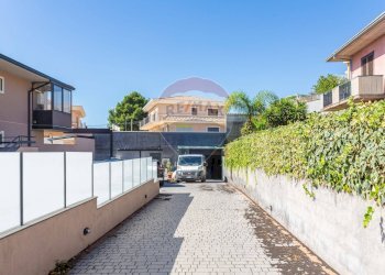 Terrazza - Locale Commerciale Via Empedocle
 
3, Mascalucia - foto 1