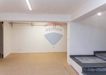 Cabina armadio - Locale Commerciale Via Empedocle
 
3, Mascalucia - foto 23