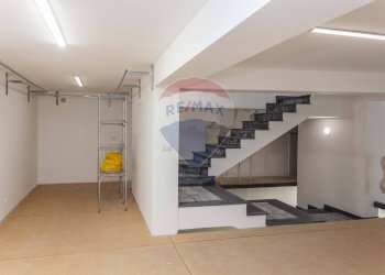 Scale - Locale Commerciale Via Empedocle
 
3, Mascalucia - foto 26