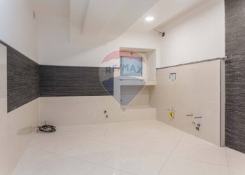 Terrazza - Locale Commerciale Via Empedocle
 
3, Mascalucia - foto 34