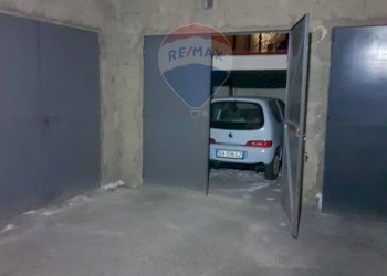 Parcheggio - Appartamento Via Sant'Elia
 
12, Nicosia - foto 11