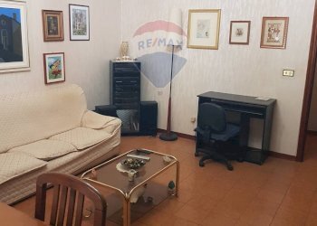 Sala da pranzo - Appartamento Via Sant'Elia
 
12, Nicosia - foto 20