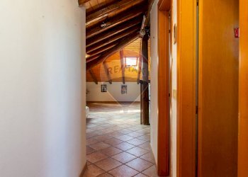 Hall / corridoio - Trilocale via Dafni
 
2, Aci Catena - foto 13