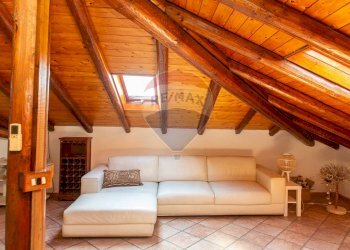 Soggiorno - Trilocale via Dafni
 
2, Aci Catena - foto 22