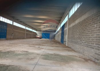 Terrazza - Locale Commerciale Strada Provinciale 106
 
snc, Belpasso - foto 1