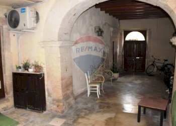 Soggiorno - Casa indipendente via Castello Maniace, Siracusa - foto 2