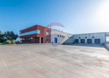 Edificio all\'aperto - Capannone Leonardo coop
 
SNC, Mineo - foto 3