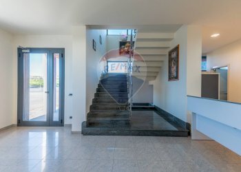 Scale - Capannone Leonardo coop
 
SNC, Mineo - foto 16