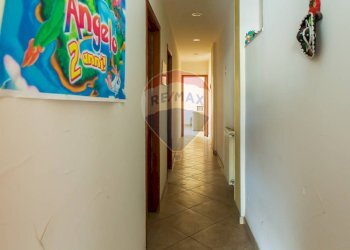 Hall / corridoio - Quadrilocale Via Amerigo Vespucci
 
85, Paterno - foto 2