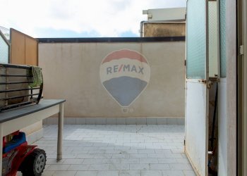 Balcone - Quadrilocale Via Amerigo Vespucci
 
85, Paterno - foto 7