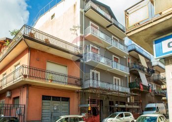 Edificio all\'aperto - Quadrilocale Via Amerigo Vespucci
 
85, Paterno - foto 10