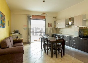 Sala da pranzo - Quadrilocale Via Amerigo Vespucci
 
85, Paterno - foto 2