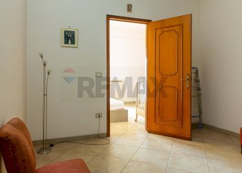 Camera / camera da letto - Quadrilocale Via Amerigo Vespucci
 
85, Paterno - foto 17