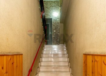 Scale - Quadrilocale Via Amerigo Vespucci
 
85, Paterno - foto 28