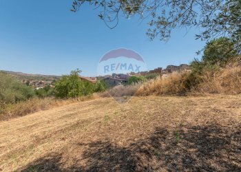 Vista delle montagne - Terreno edificabile Via Pio La Torre
 
snc, Mirabella Imbaccari - foto 7