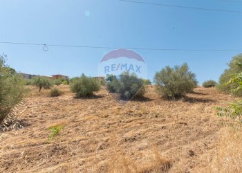 Vista delle montagne - Terreno edificabile Via Pio La Torre
 
snc, Mirabella Imbaccari - foto 15