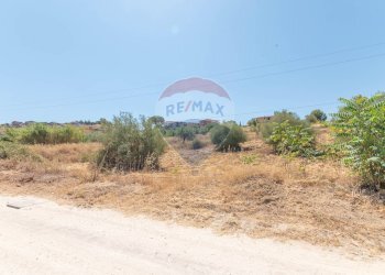 Vista delle montagne - Terreno edificabile Via Pio La Torre
 
snc, Mirabella Imbaccari - foto 16