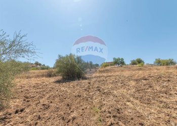 Vista delle montagne - Terreno edificabile Via Pio La Torre
 
snc, Mirabella Imbaccari - foto 22
